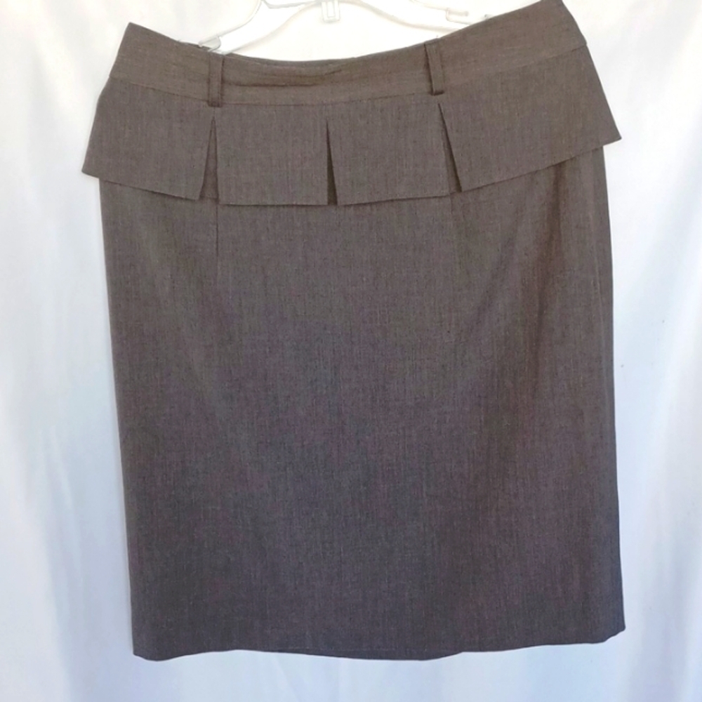 Adreinne Vittadini Grey pencil skirt size 10